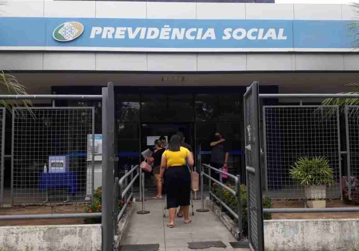 Ceará é o terceiro estado com maior fila do INSS e milhares aguardam por benefícios